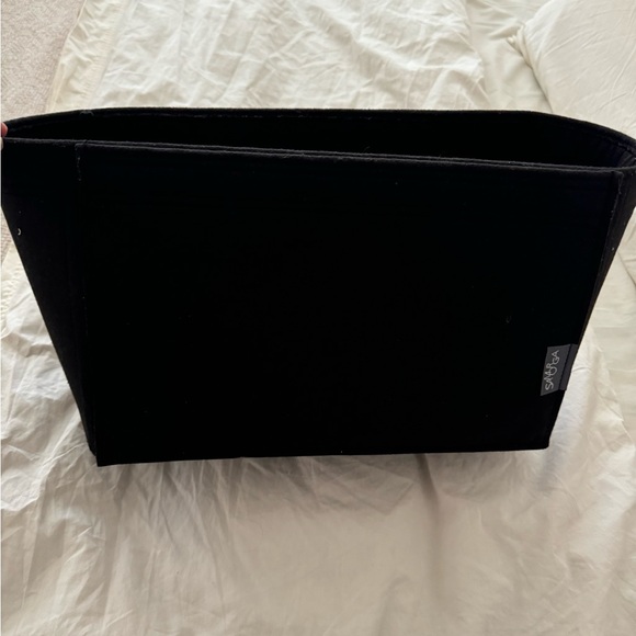 Celine micro luggage in black pebbled leather. Comes with bag insert - Picture 7 of 8